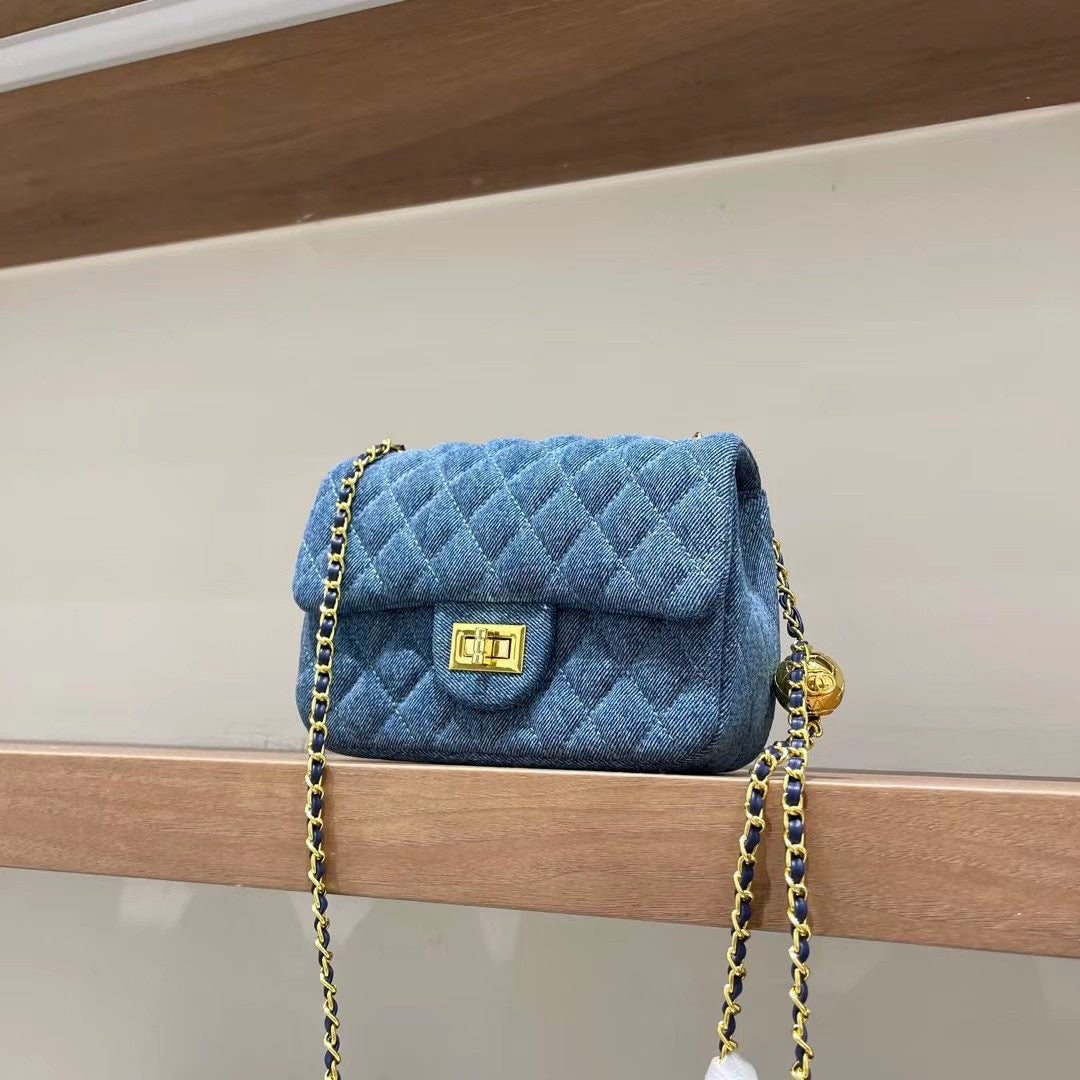 Bolso Vaquero con Cadena de Bolas Doradas Mujer