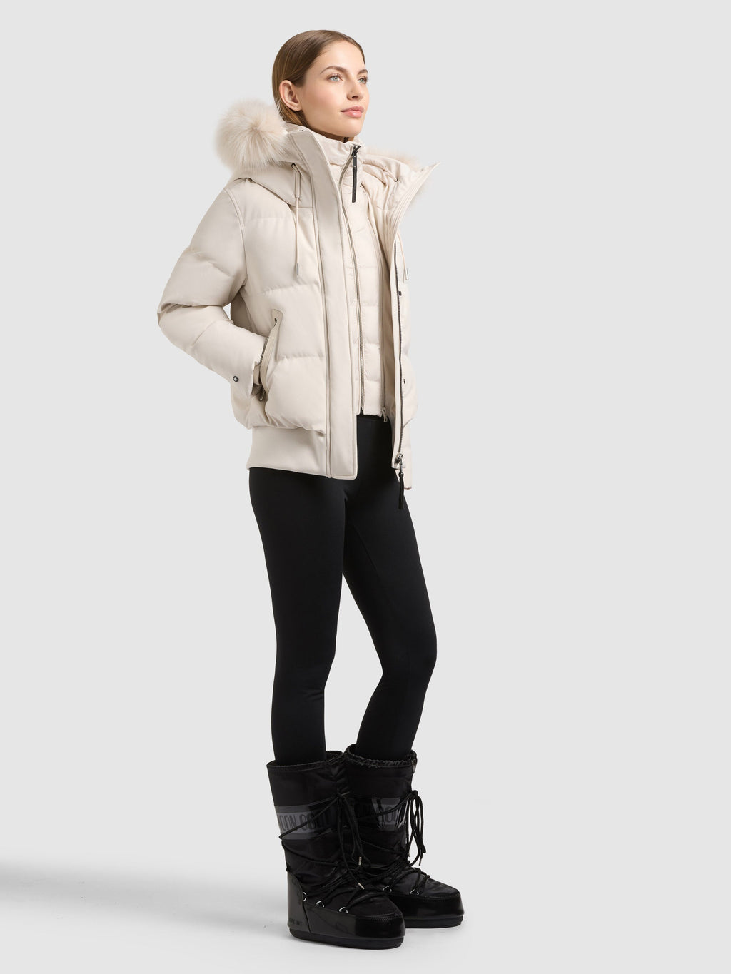 Chaqueta Acolchada Corta Mujer Capucha Desmontable con Pelo Sintético