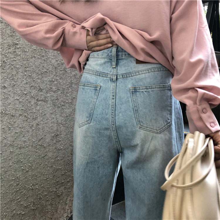 Jeans Anchos de Tiro Alto Estilo Retro Mujer - detalle del tiro alto y la pierna ancha