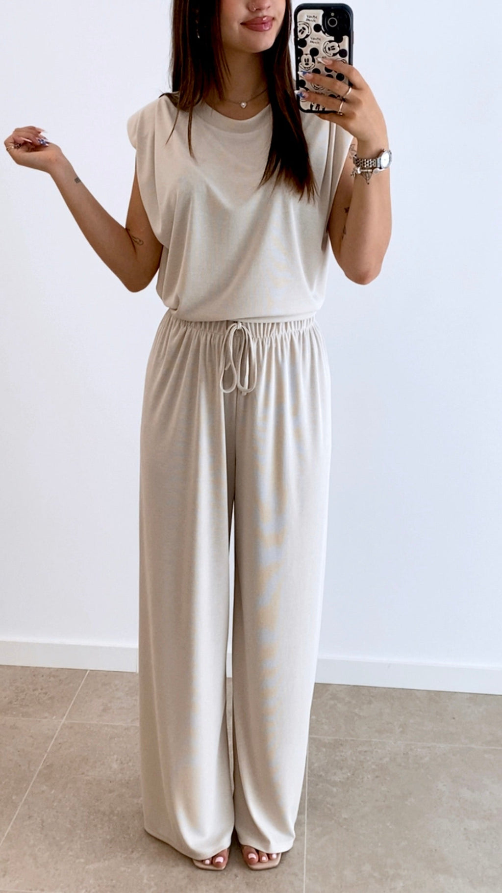 Conjunto Camiseta Hombreras y Pantalón