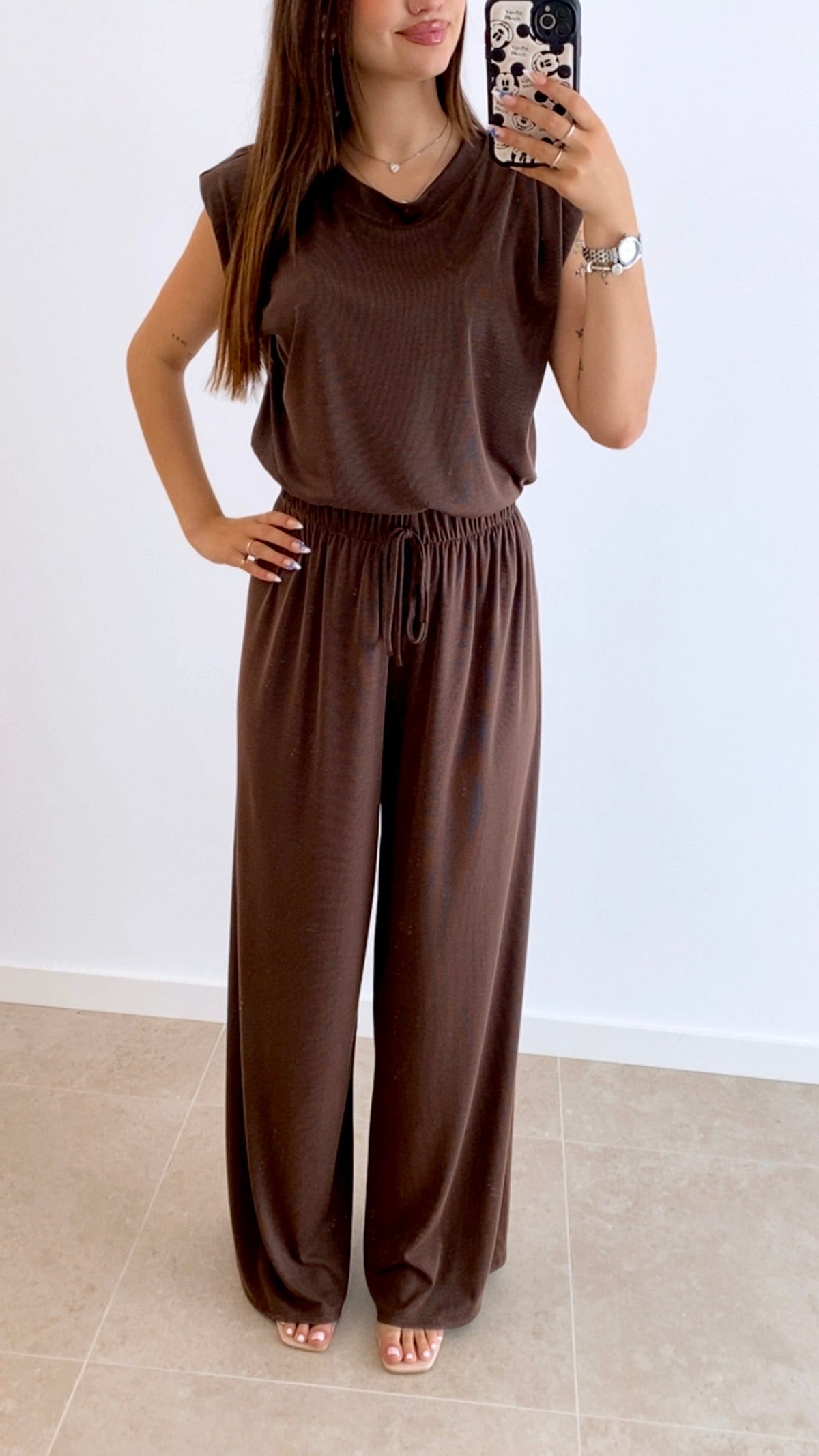 Conjunto Camiseta Hombreras y Pantalón