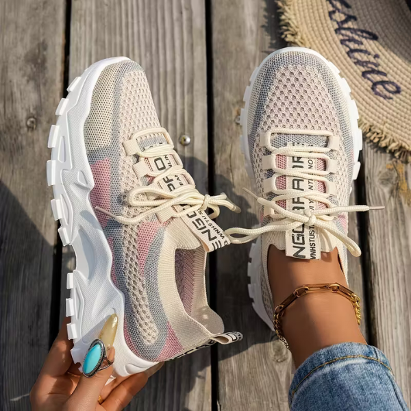 Zapatillas Ligeras Deportivas de Uso Diario en color beige
