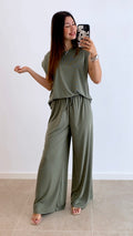 Conjunto Camiseta Hombreras y Pantalón