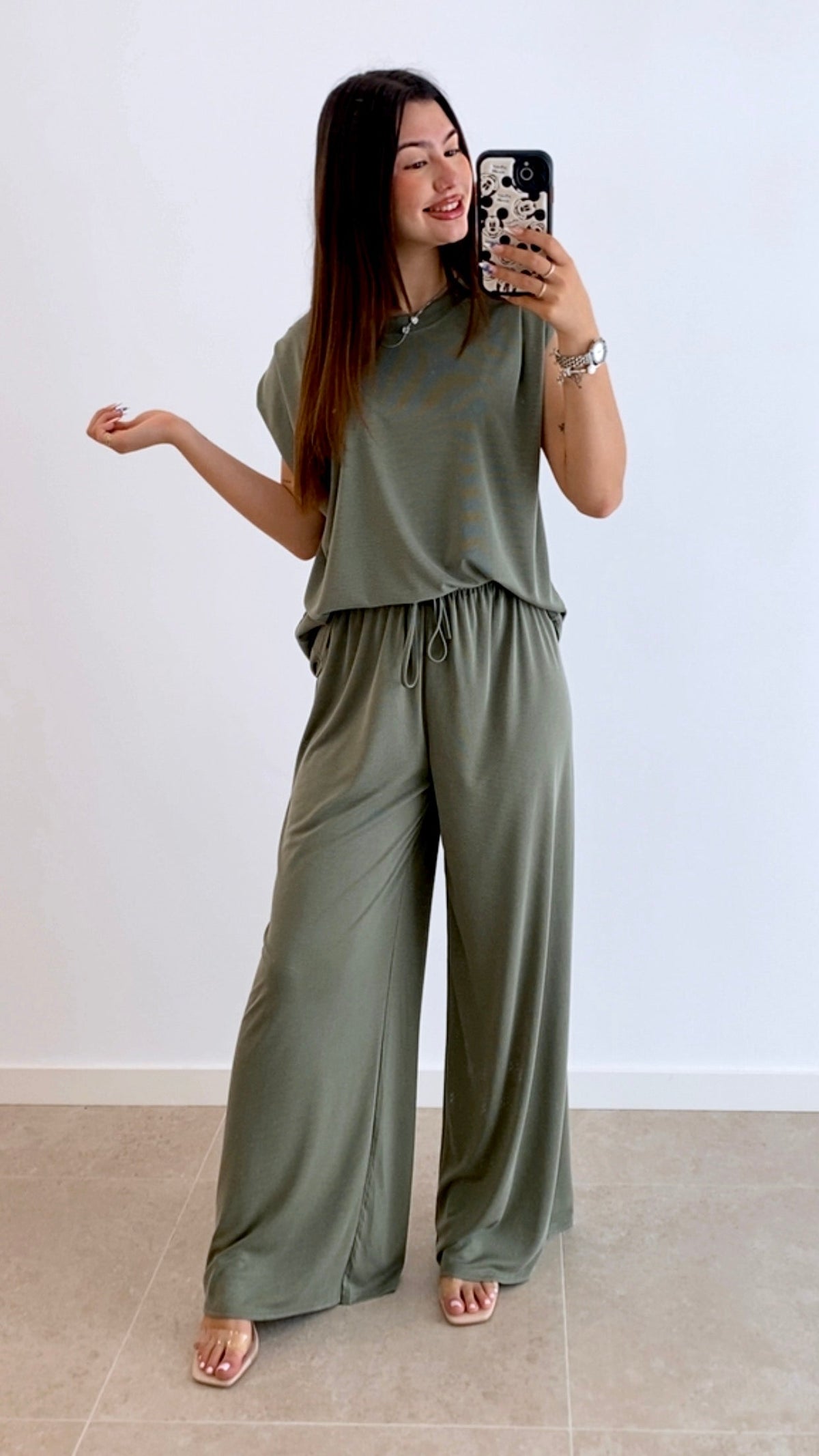 Conjunto Camiseta Hombreras y Pantalón