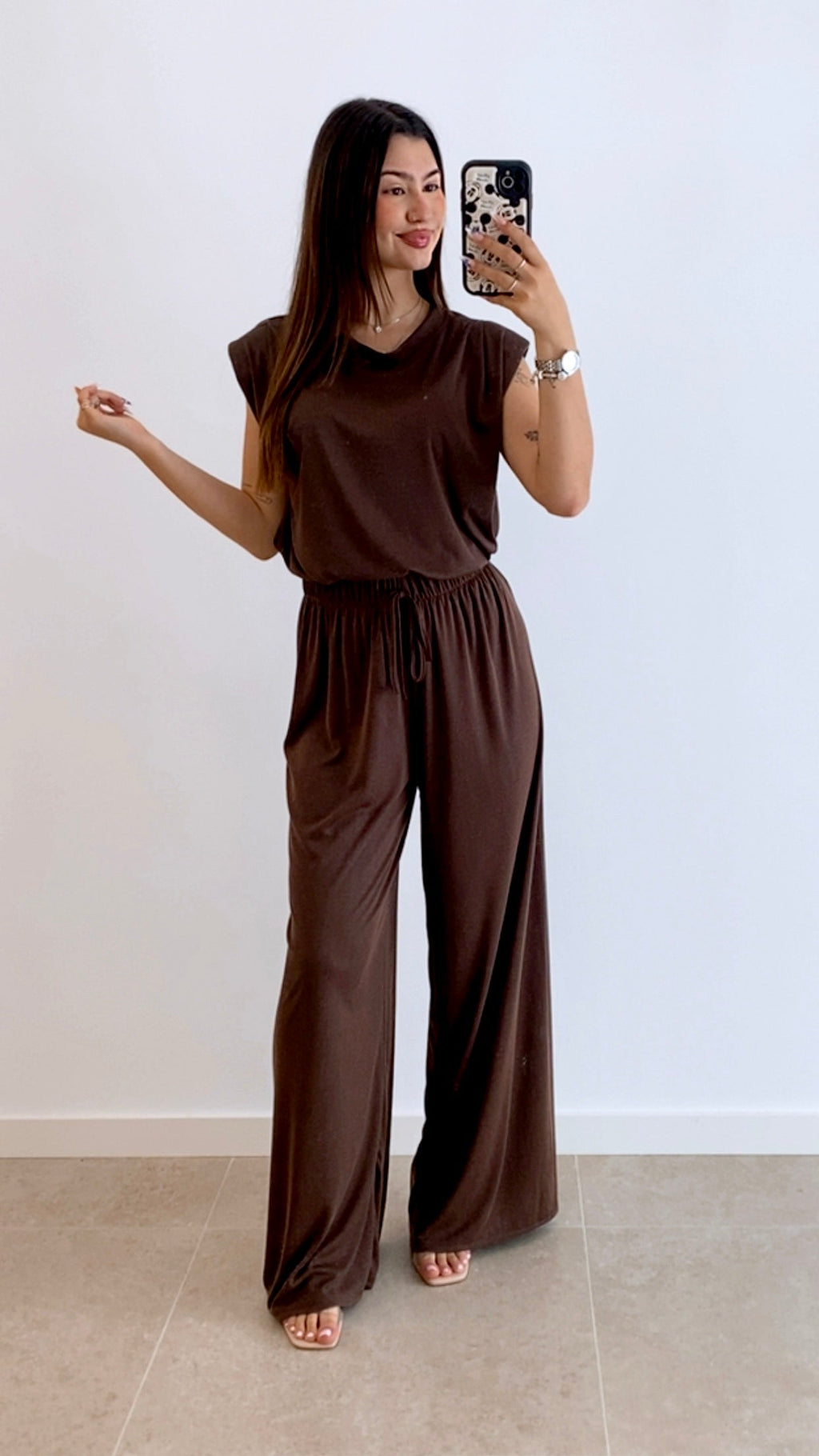 Conjunto Camiseta Hombreras y Pantalón