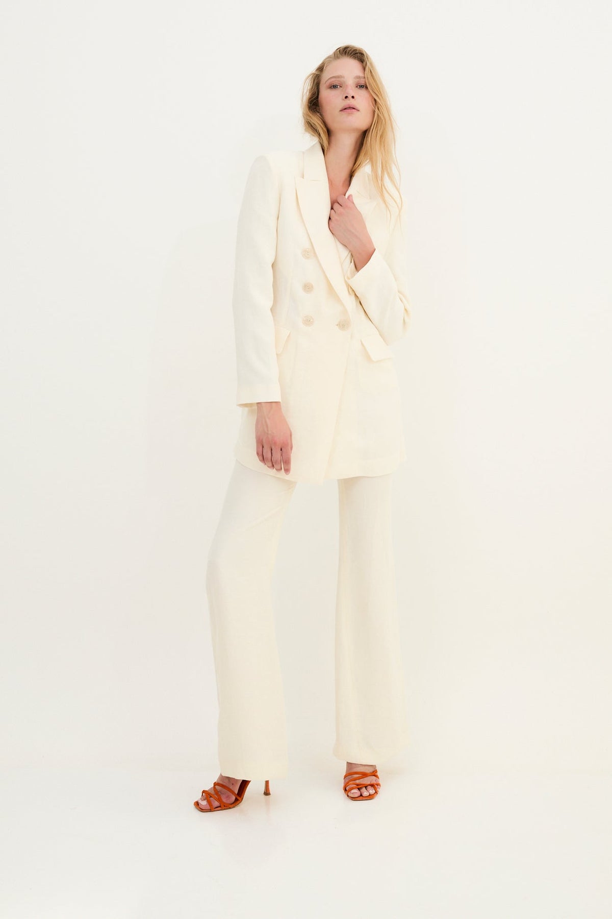 Pantalón Flare Crop Crudo