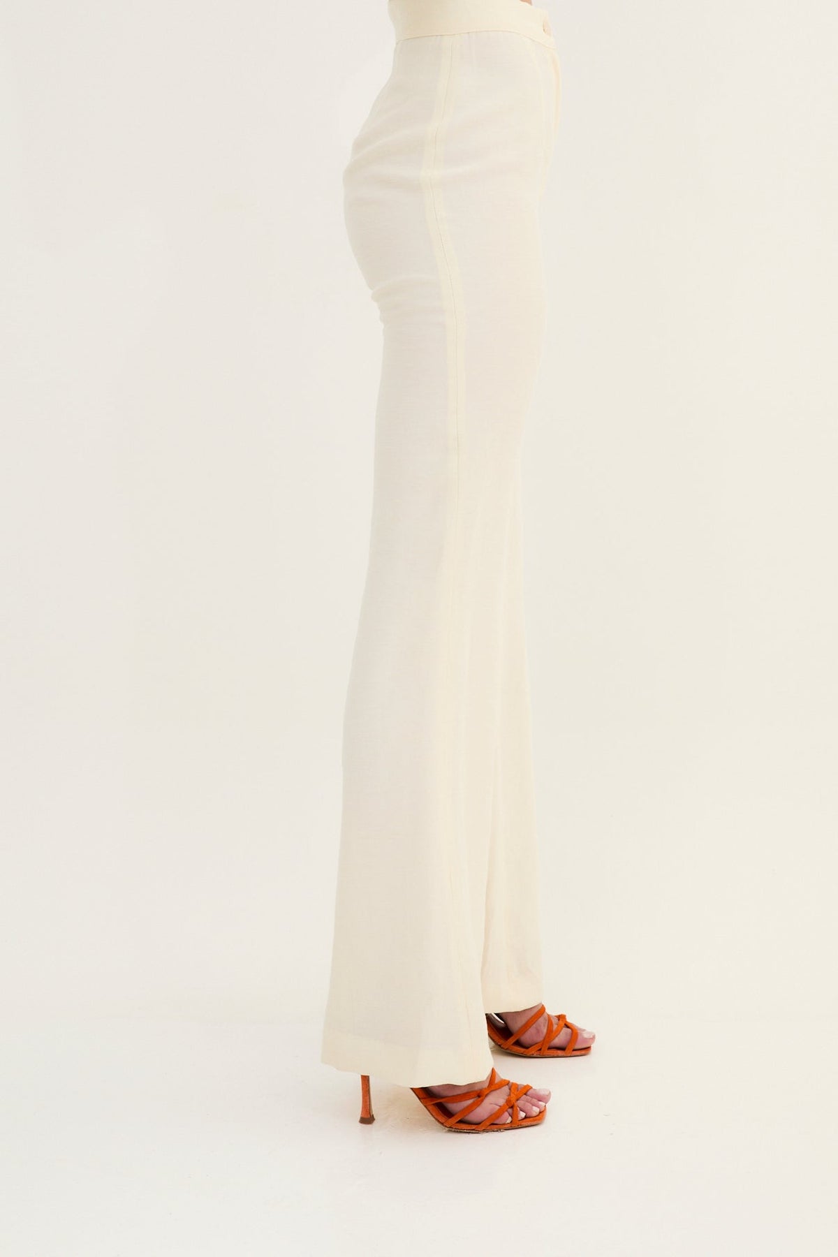 Pantalón Flare Crop Crudo