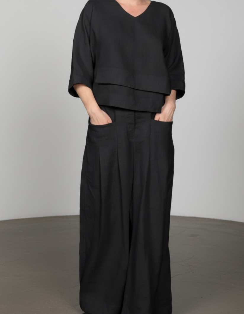 Conjunto Fluido Moderno Dos Piezas en color negro
