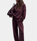 Conjunto Lounge de Jersey y Pantalón a Juego en color burdeos