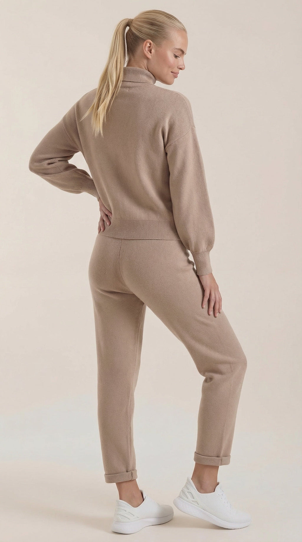 Conjunto Lounge Mavis de Punto con Cuello Alto Mujer