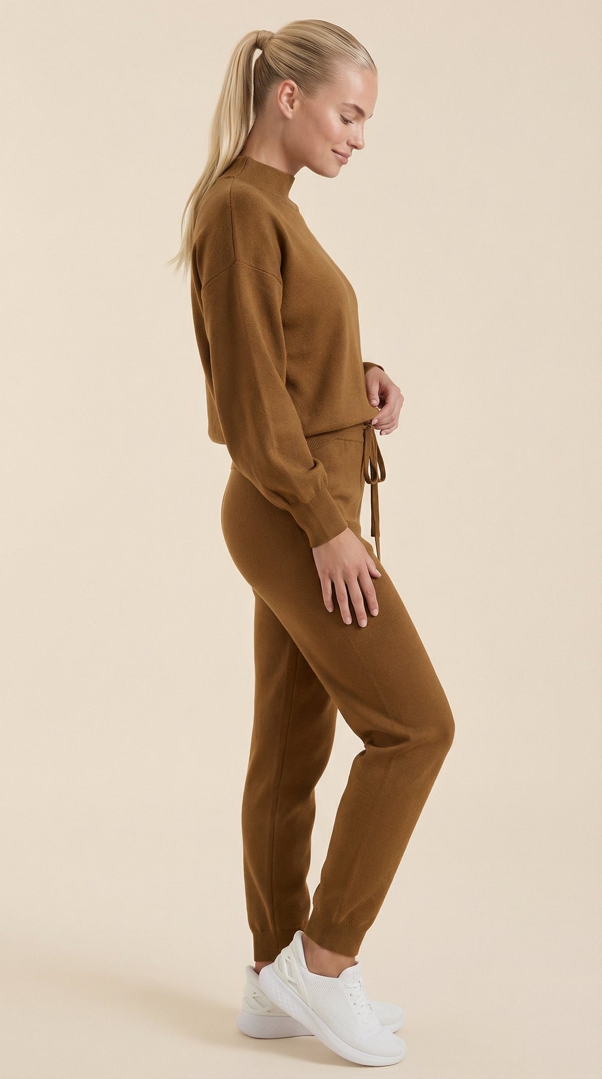 Conjunto Lounge Mavis de Punto con Cuello Alto Mujer