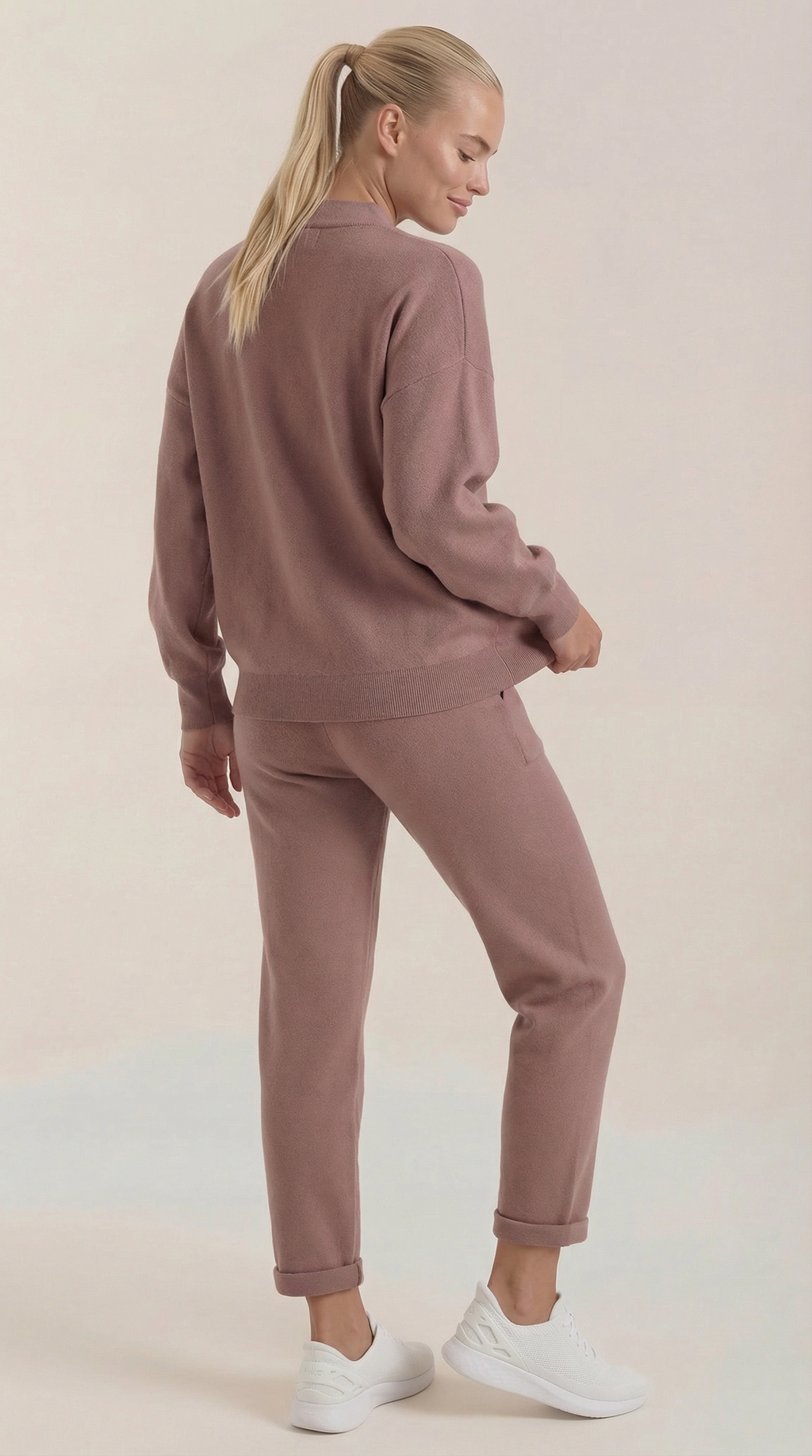 Conjunto Lounge Mavis de Punto con Cuello Alto Mujer