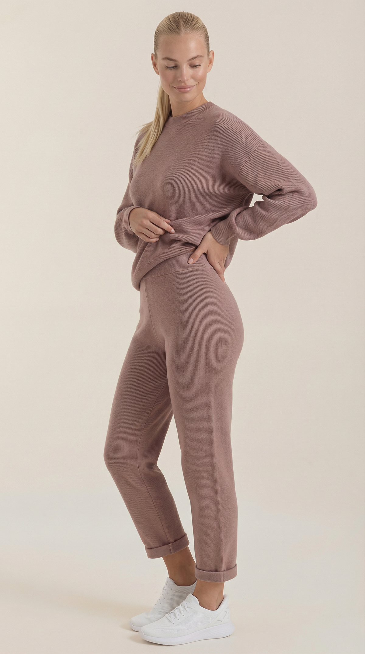 Conjunto Lounge Mavis de Punto con Cuello Alto Mujer