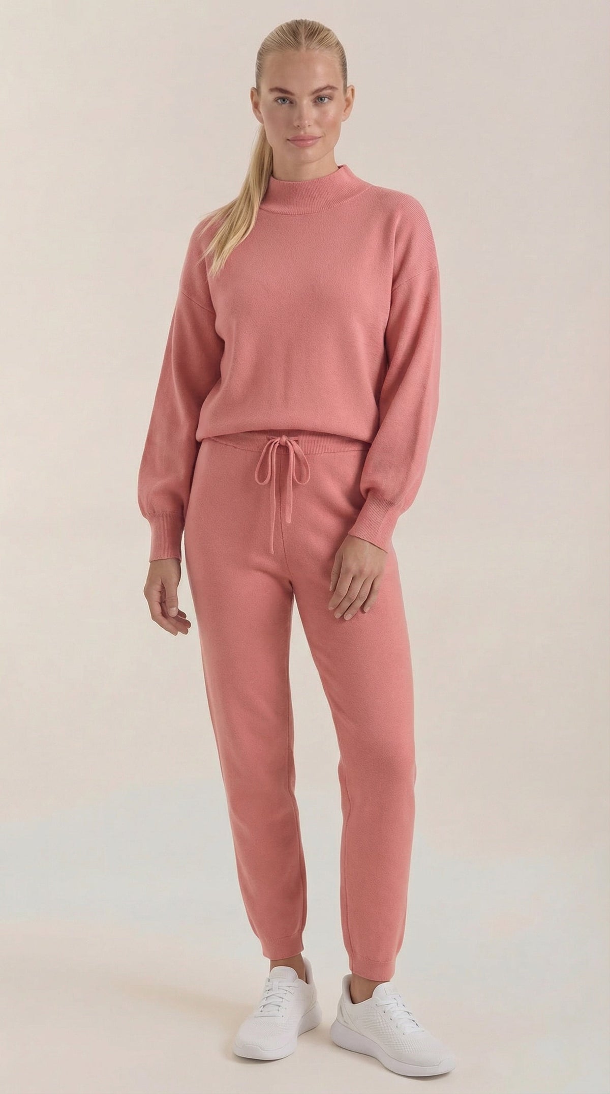 Conjunto Lounge Mavis de Punto con Cuello Alto Mujer
